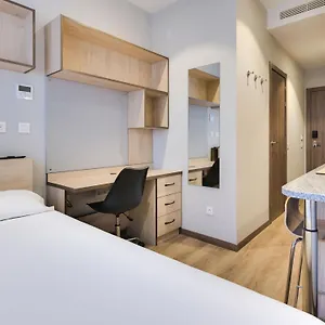 Livensa Living Feria مالقة